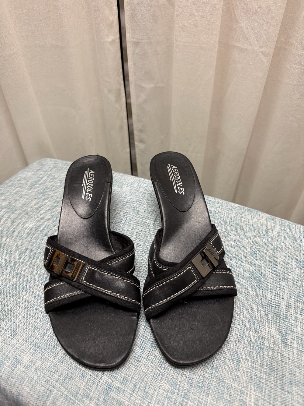 AEROSOLES Black Leather Crisscross Slide Mules with Buckle Detail